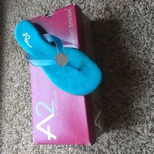 Aerosoles flip flops turquoise